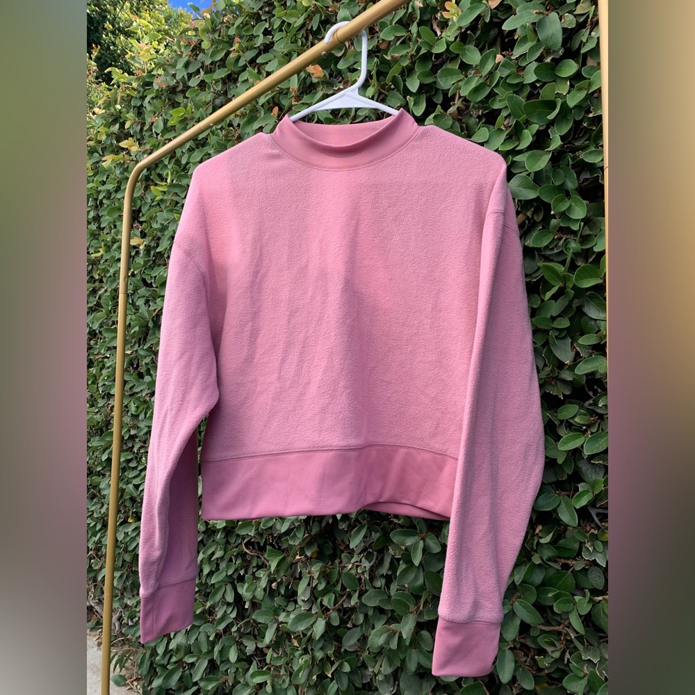 🌟 Pink Abound Sweater 🌟